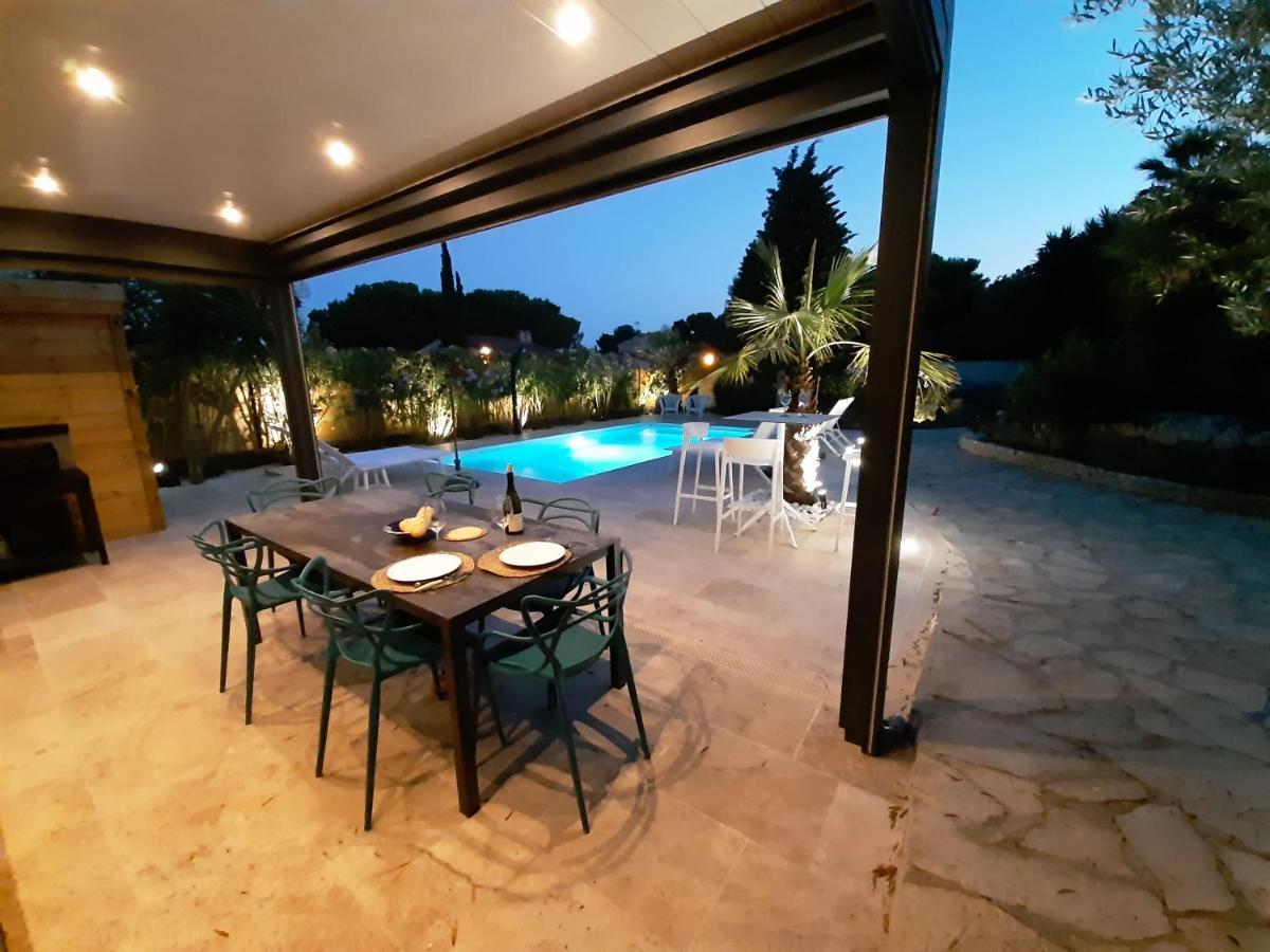 Villa Rasoa Chambre Libellule Agde Bagian luar foto