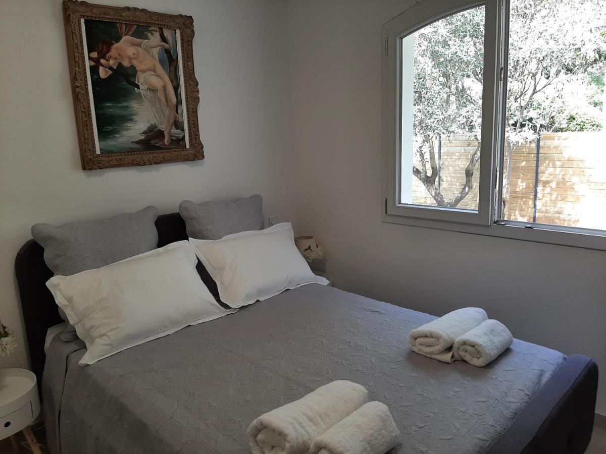 Villa Rasoa Chambre Libellule Agde Bagian luar foto
