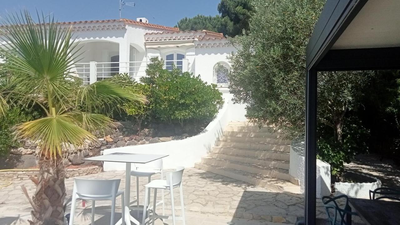 Villa Rasoa Chambre Libellule Agde Bagian luar foto